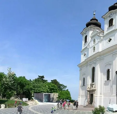 Napkelte Apartment *